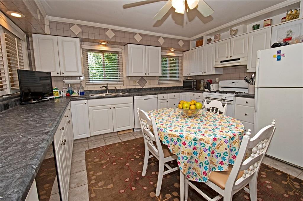 33 Swallow Hill Road Carnegie, PA 15106 - Photo 9 of 22 Gallery Image 9