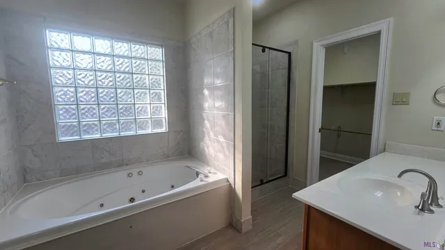 $2,000 | 282 Allan Drive, Baton Rouge, LA 70815