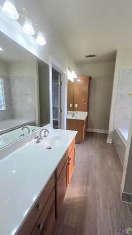 $2,000 | 282 Allan Drive, Baton Rouge, LA 70815