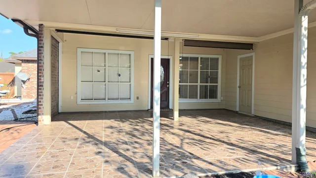 $2,000 | 282 Allan Drive, Baton Rouge, LA 70815