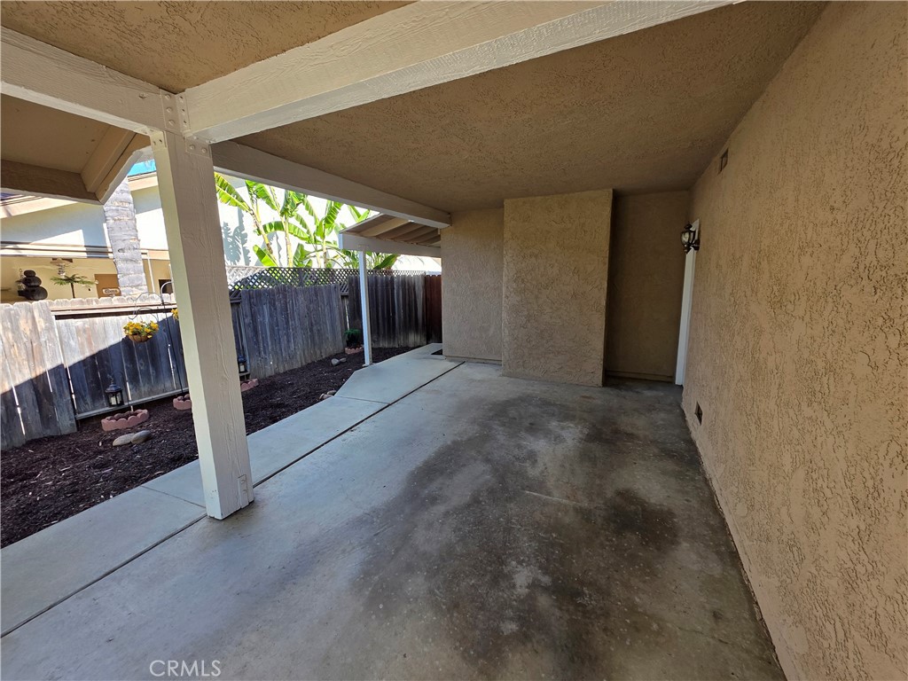 850 Vallejo Avenue Simi Valley, CA 93065 - Photo 38 of 50 a view of a hallway with entryway