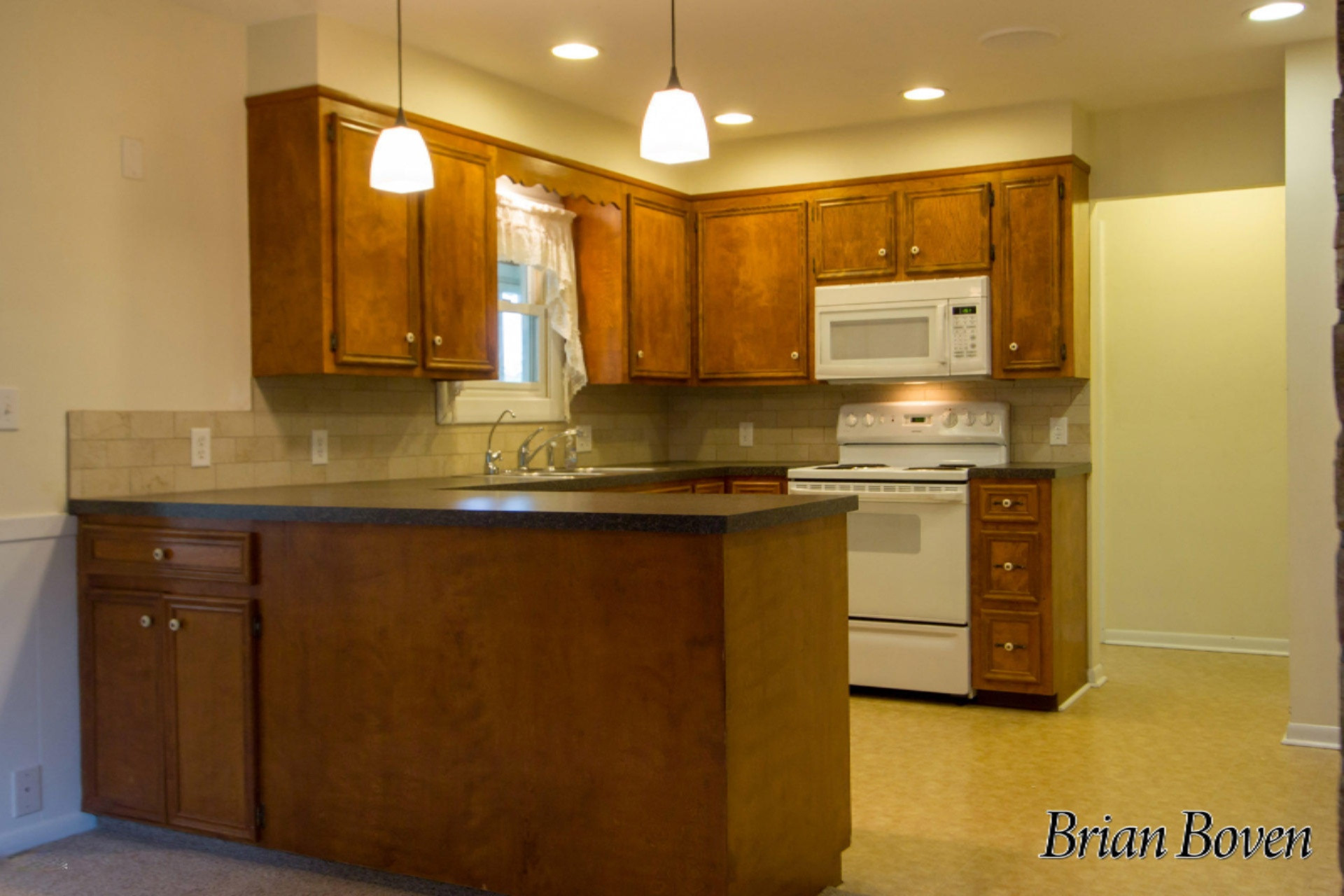 6040 10 Mile Road Northeast Rockford, MI 49341 - Photo 4 of 36 _MG_3845