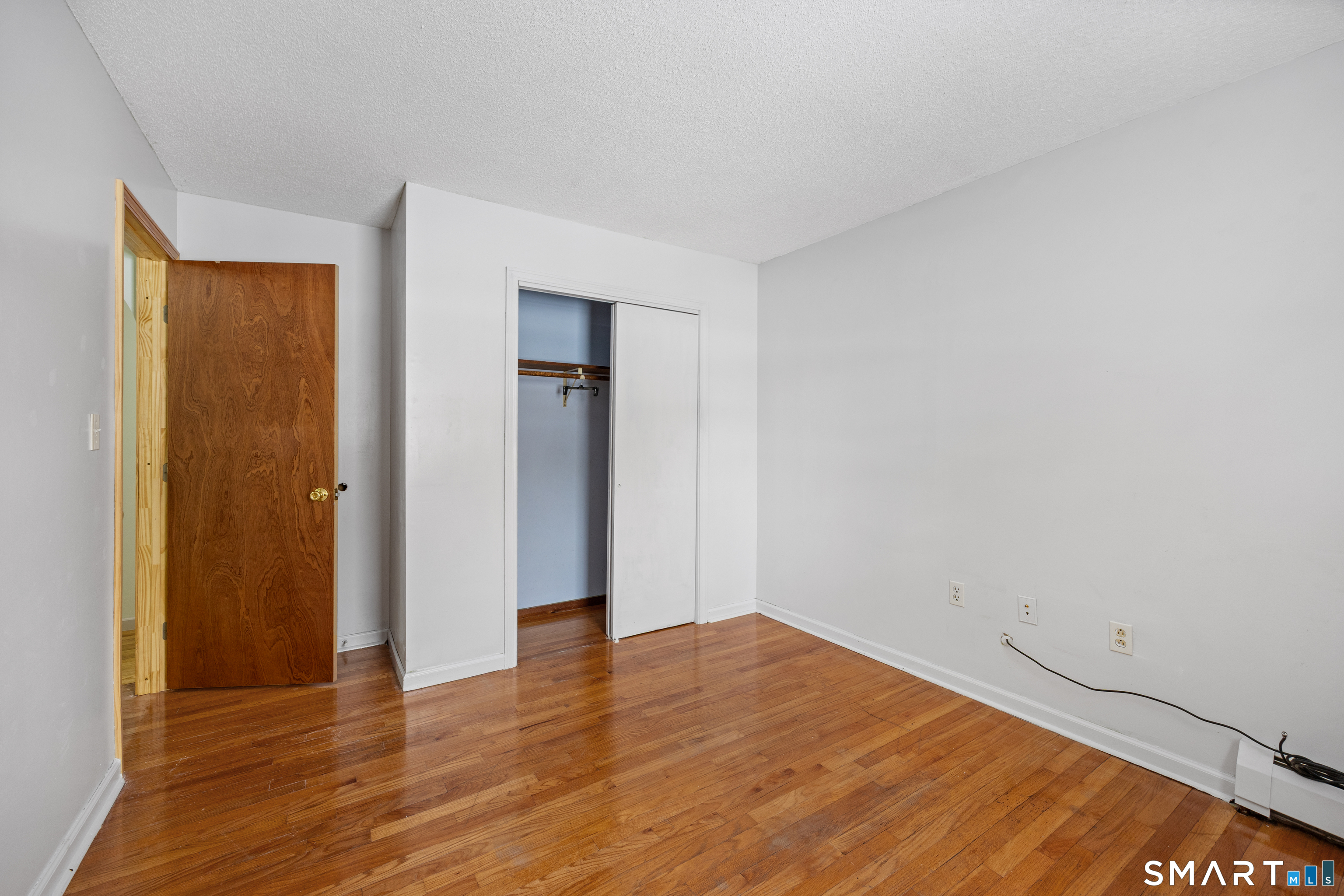 962 Shuttle Meadow Road Southington, CT 06489 - Photo 13 of 35