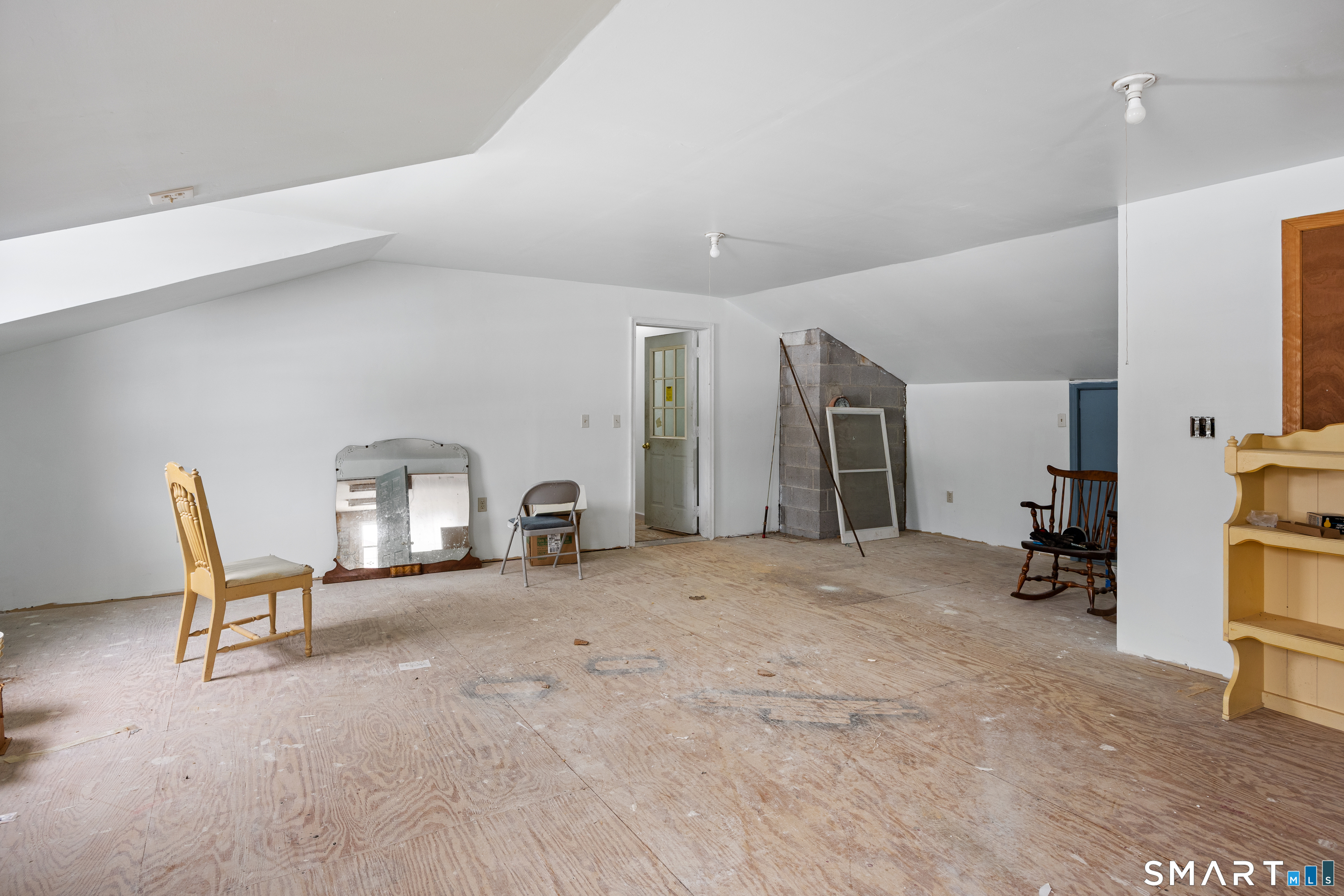 962 Shuttle Meadow Road Southington, CT 06489 - Photo 17 of 35