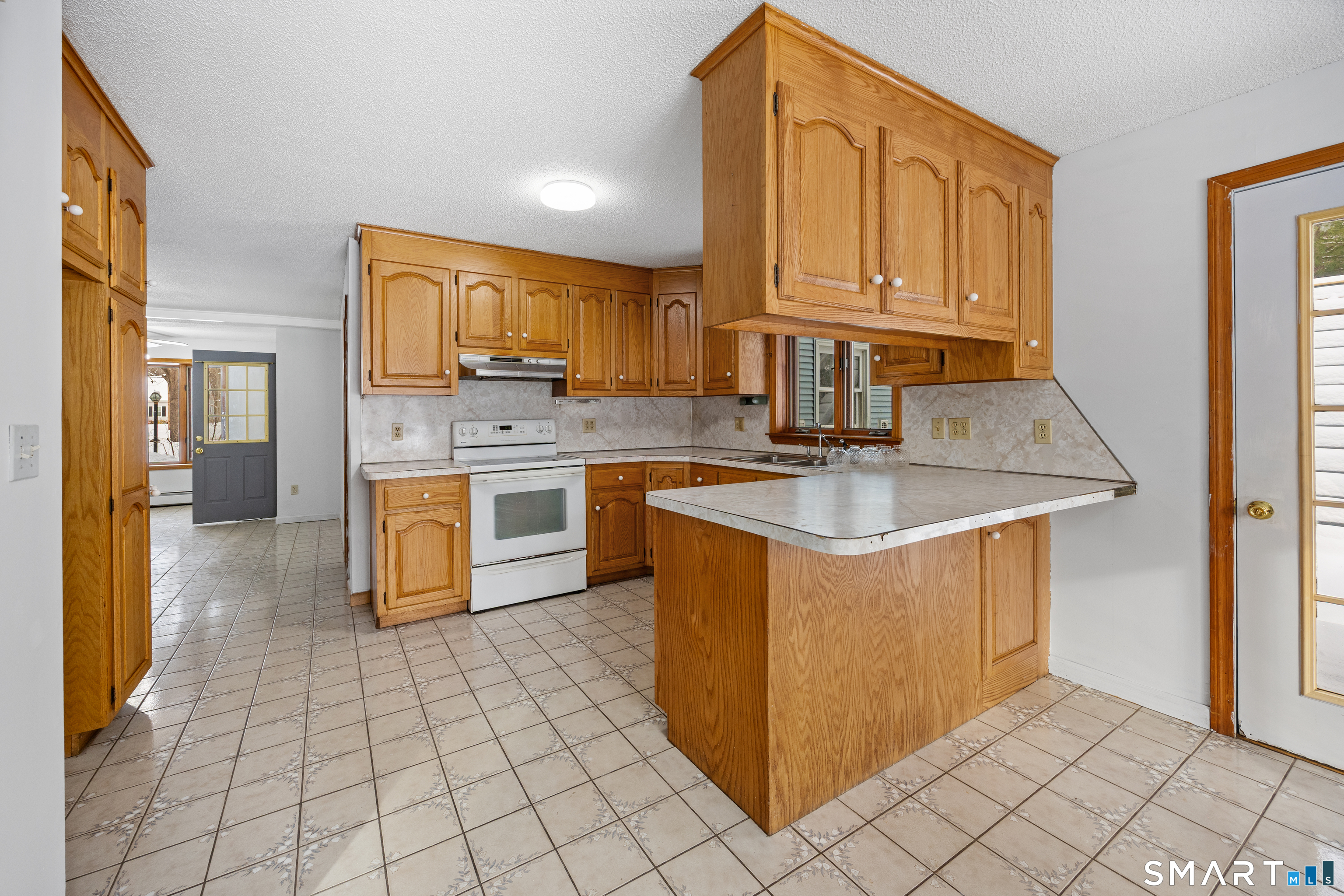 962 Shuttle Meadow Road Southington, CT 06489 - Photo 22 of 35