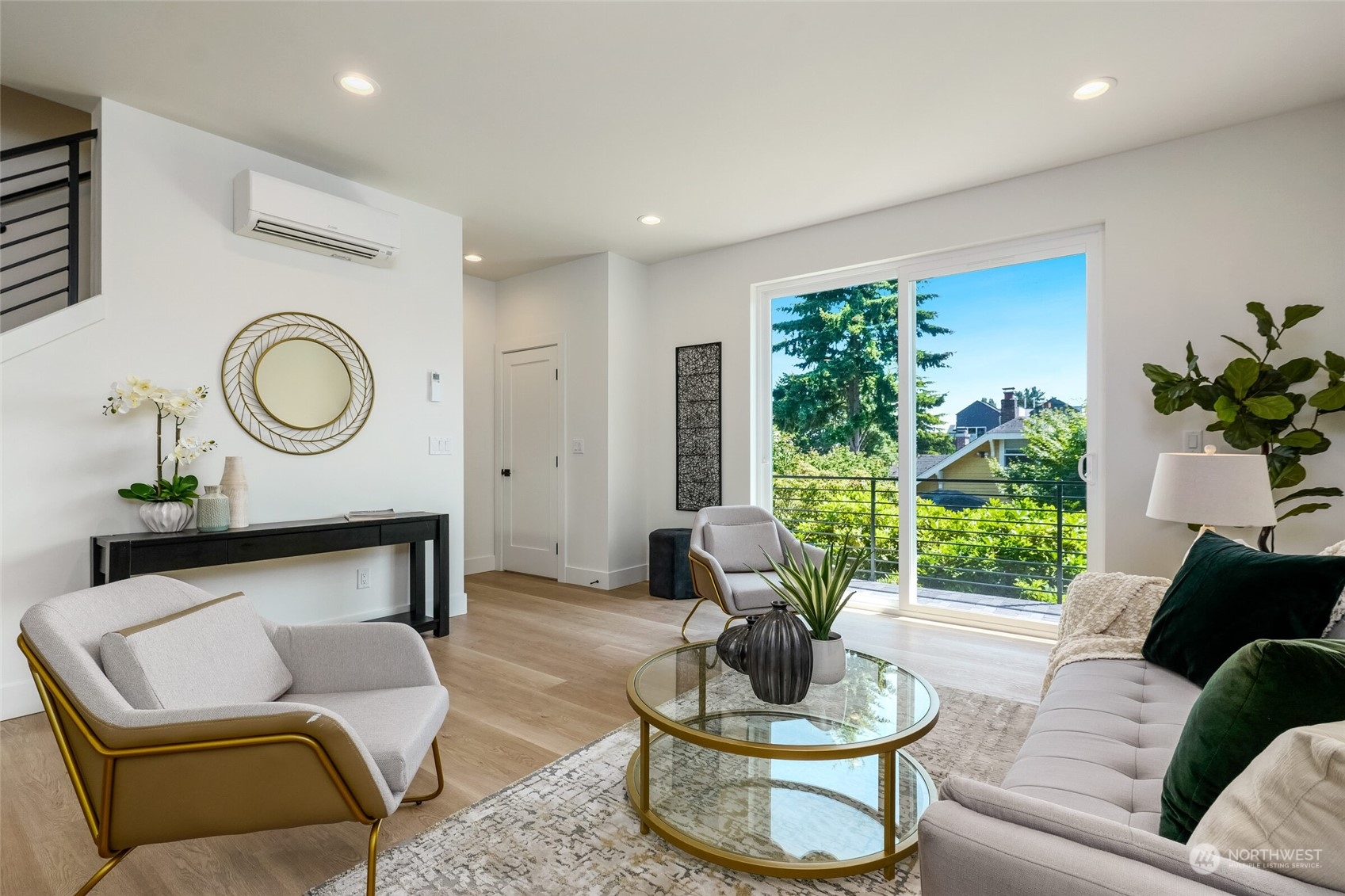 929 North 92nd Street, Unit A Seattle, WA 98103 - Photo 8 of 32
