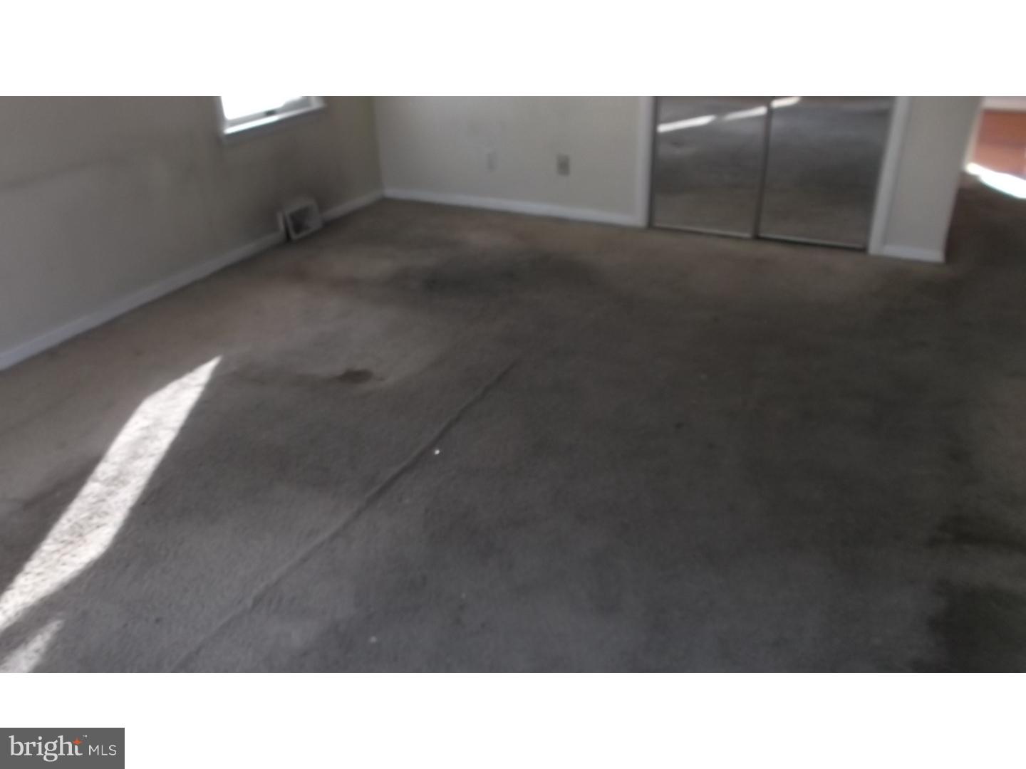 129 Kinsman Road Florence, NJ 08518 - Photo 5 of 18 Gallery Image 5