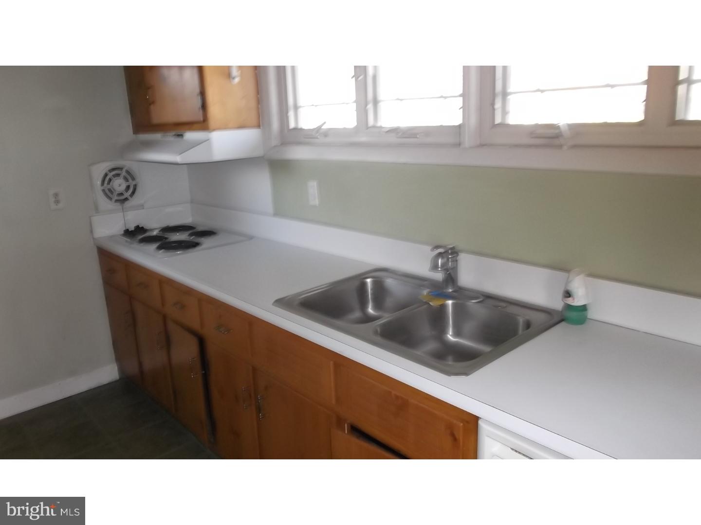 129 Kinsman Road Florence, NJ 08518 - Photo 6 of 18 Gallery Image 6