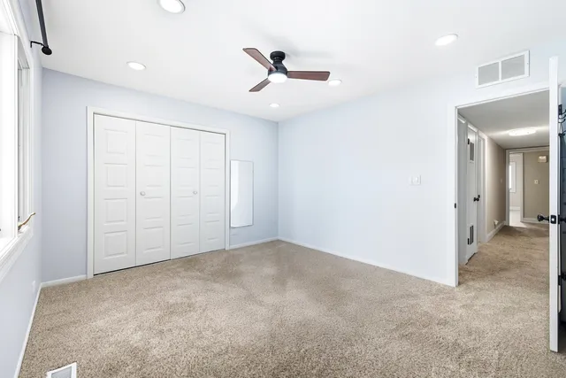 $440,000 | 1189 Grissom Trail, Elk Grove Village, IL 60007