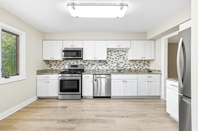 $440,000 | 1189 Grissom Trail, Elk Grove Village, IL 60007