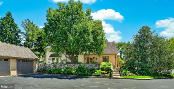 $890,000 | 14 Sugar Knoll Drive, Devon, PA 19333