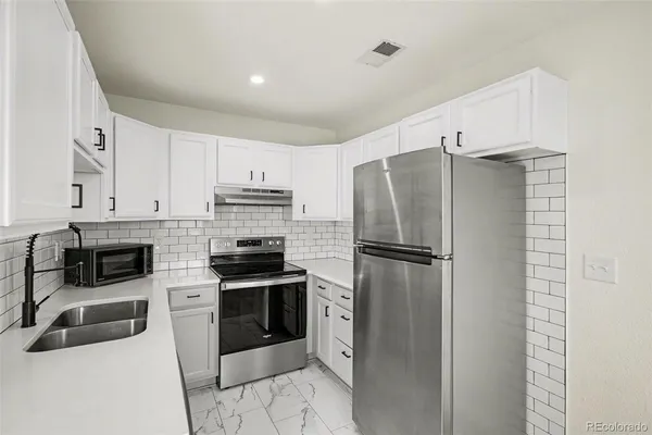 $365,000 | 3200 South Federal Boulevard, Unit 25, Denver, CO 80236