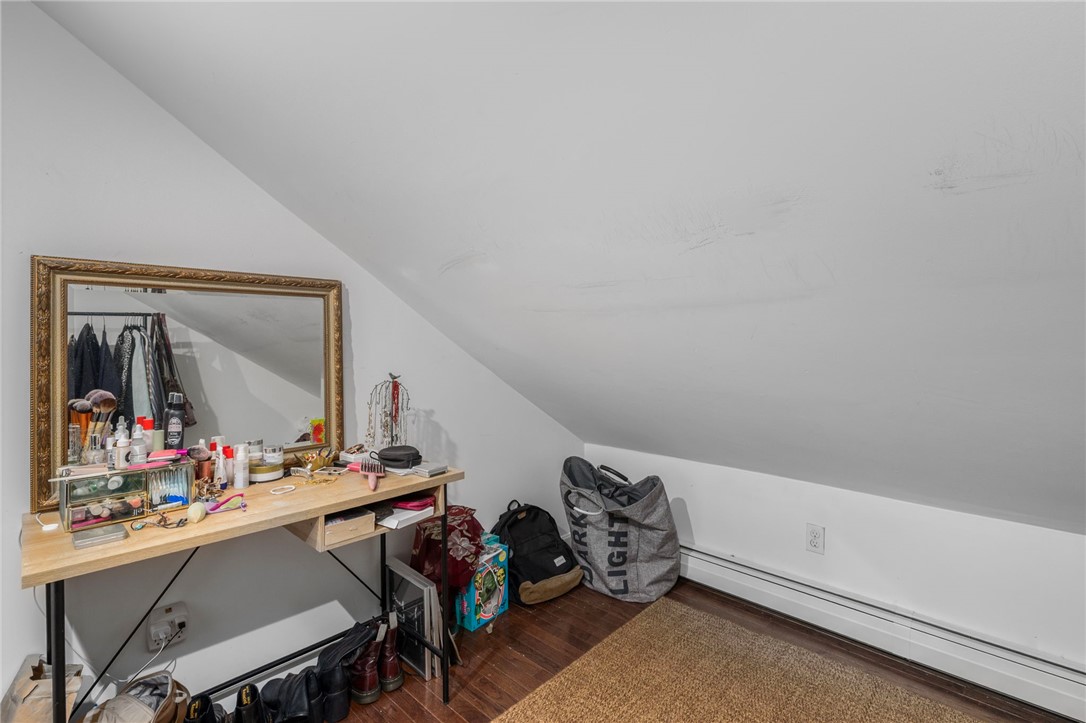 89 Knowles Street Providence, RI 02906 - Photo 40 of 48 2nd floor upper level bedroom/office