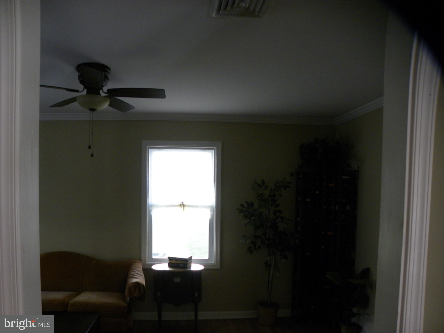 26 Hyacinth Road Levittown, PA 19056 - Photo 7 of 12 Gallery Image 7