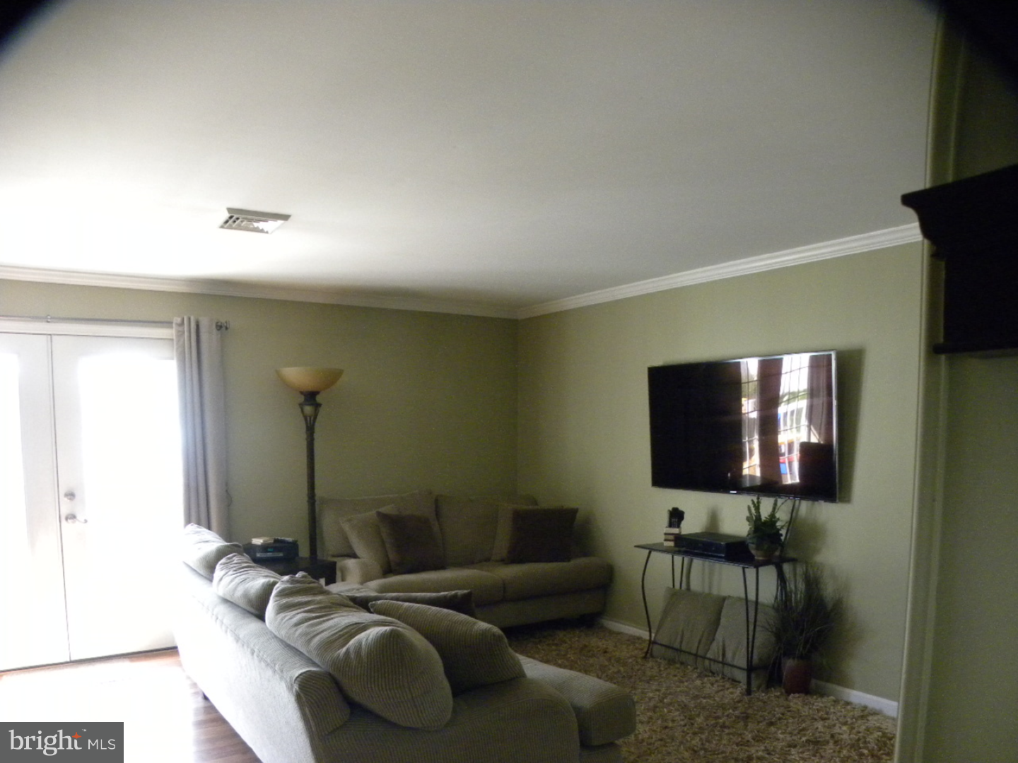 26 Hyacinth Road Levittown, PA 19056 - Photo 8 of 12 Gallery Image 8