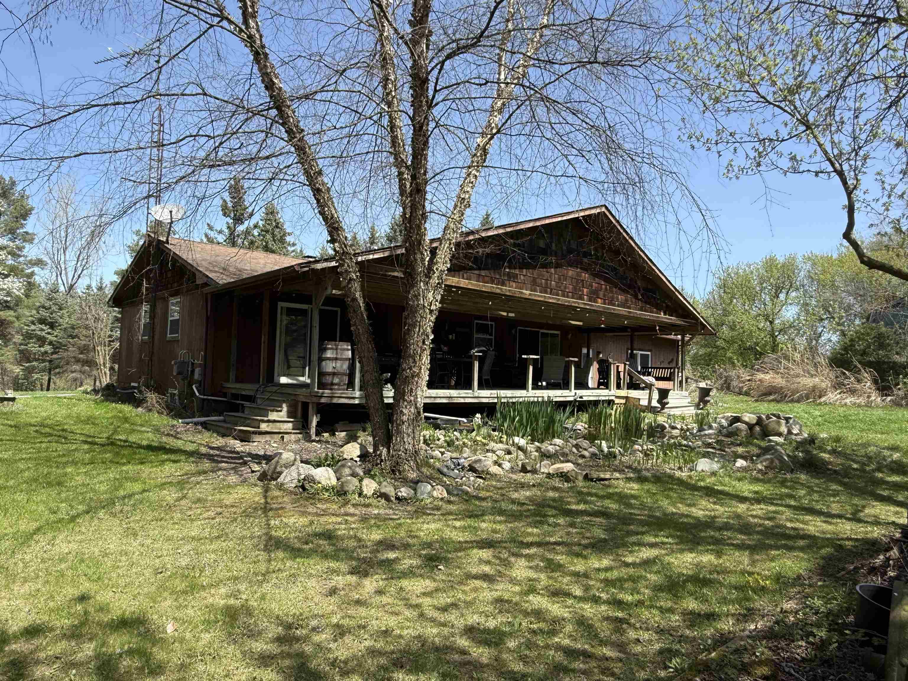 5235 Lahring Road Linden, MI 48451 - Photo 5 of 42