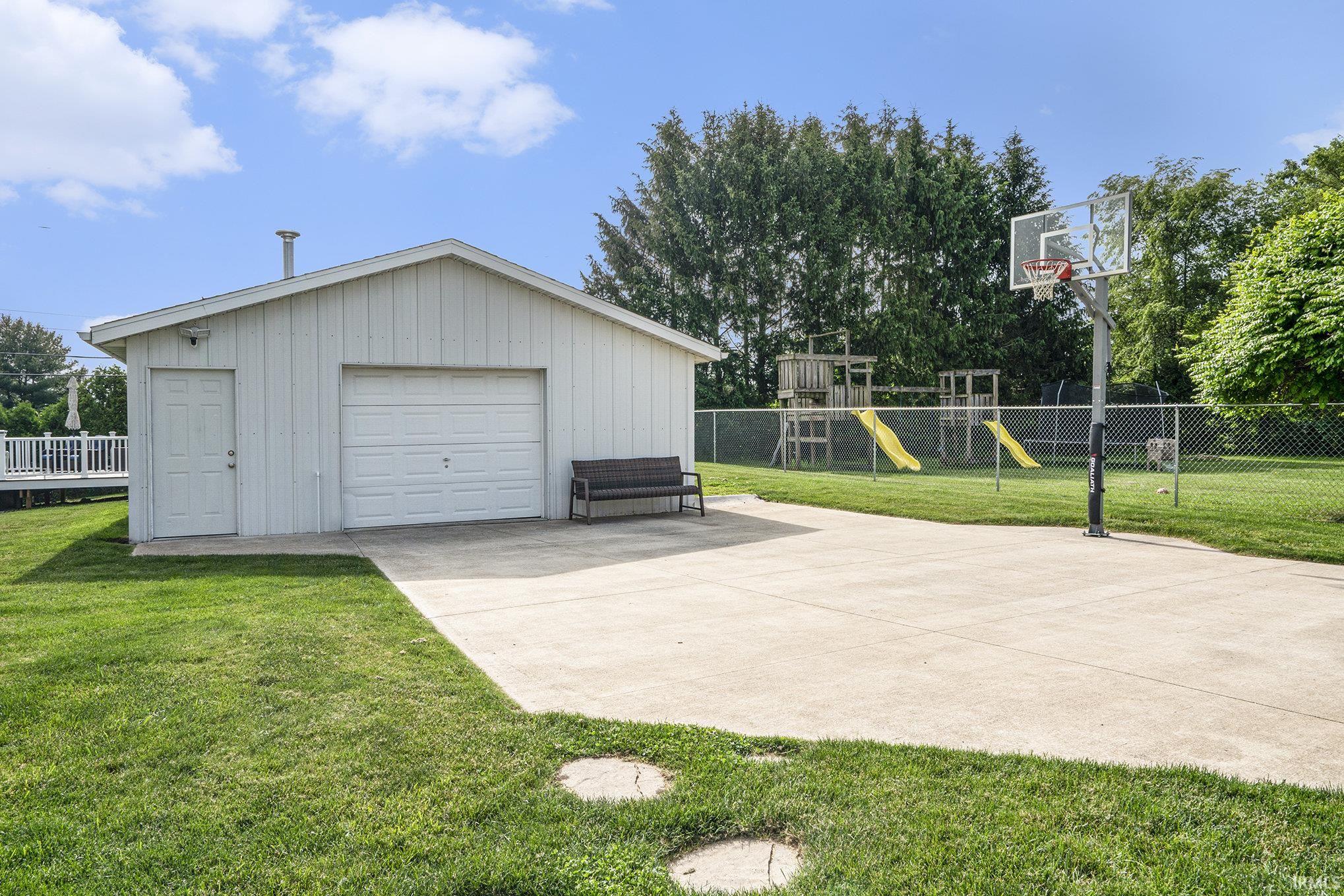 51414 Orange Road South Bend, IN 46628 - Photo 21 of 30 Gallery Image 21