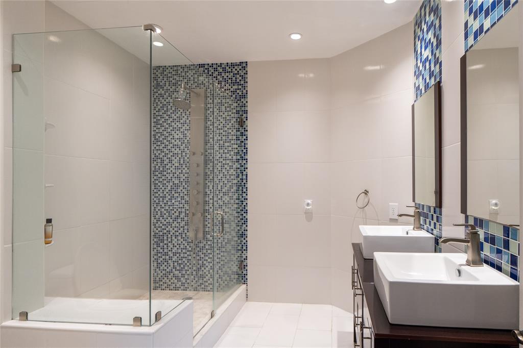 13519 Southwest 50th Court Miramar, FL 33027 - Photo 17 of 26 a bathroom with a sink and a mirror