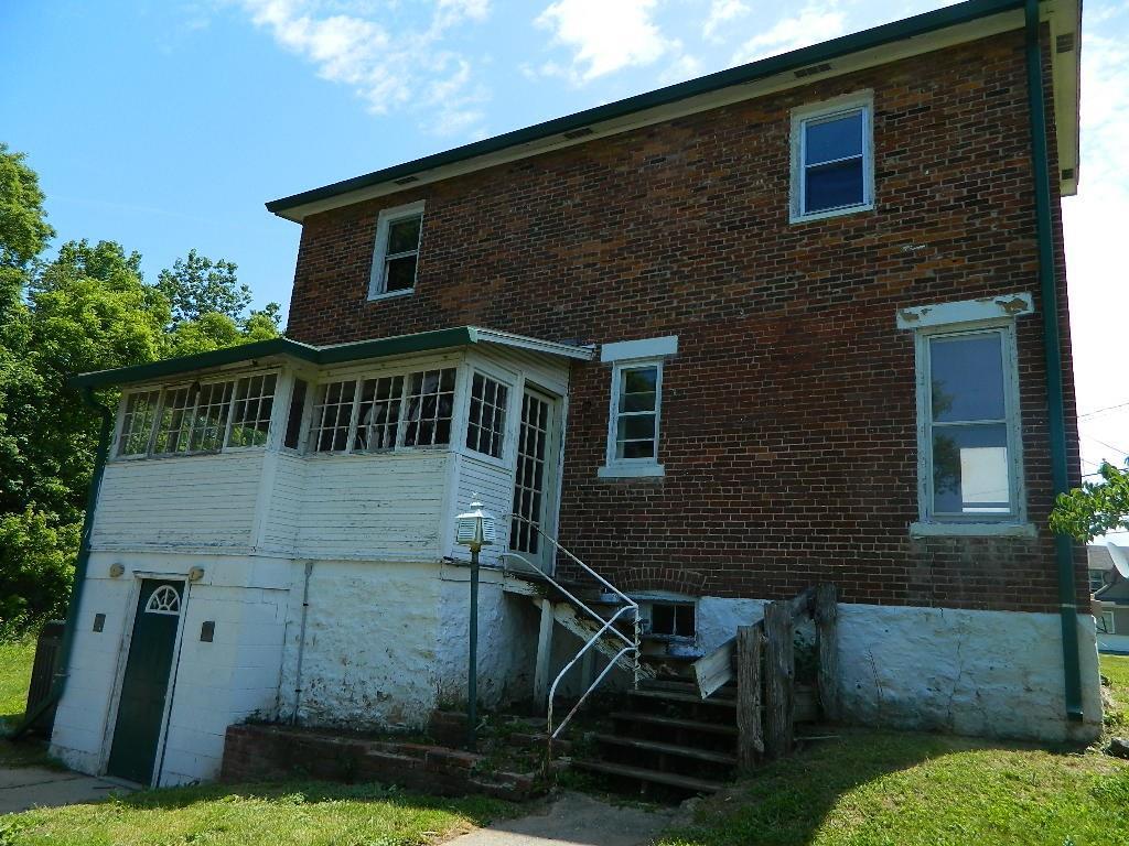 1307 Rebert Pike Springfield, OH 45506 - Photo 7 of 29