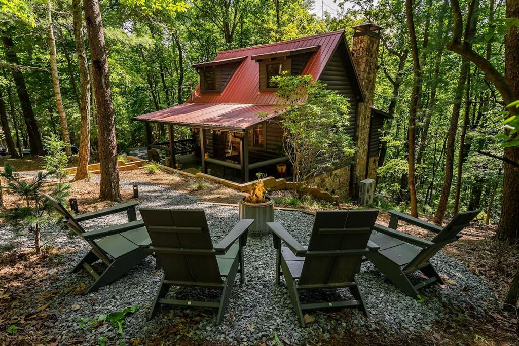 18 Pine Ridge Road Ellijay, GA 30536 - Photo 1 of 23 Main View