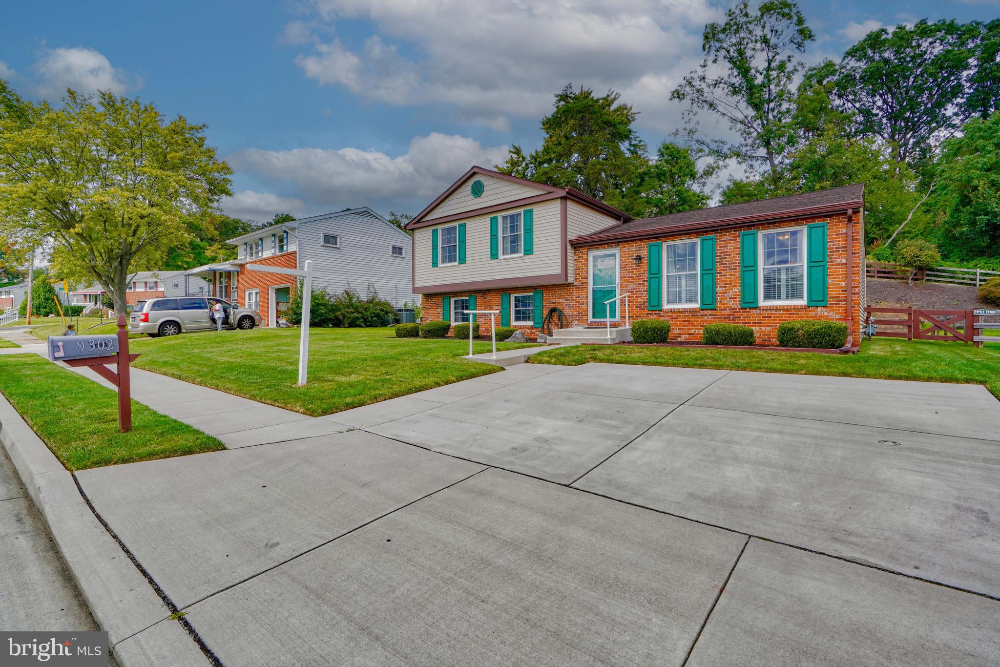 9302 Orbitan Road Parkville, MD 21234 - Photo 39 of 41 2 car driveway and street parking