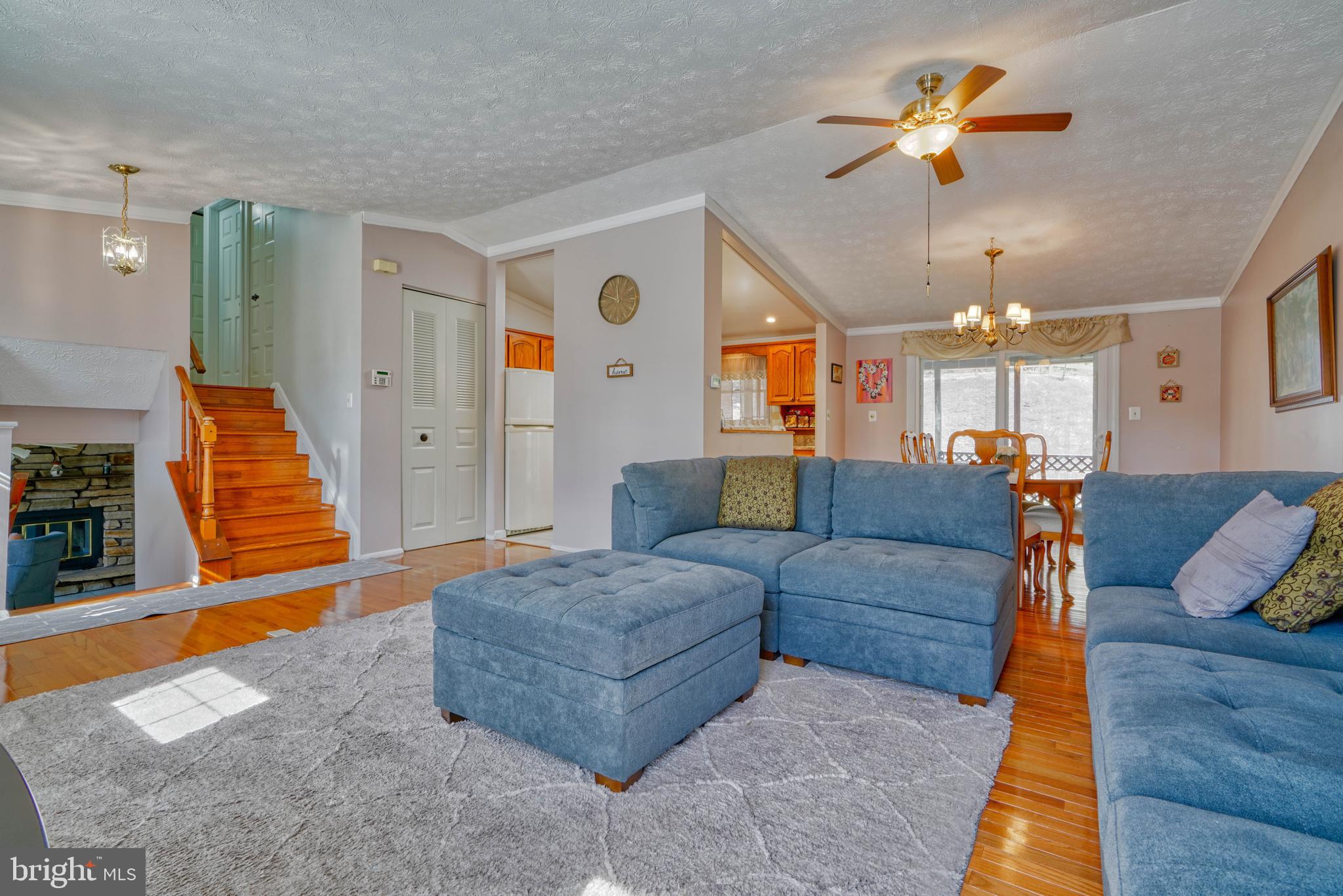 9302 Orbitan Road Parkville, MD 21234 - Photo 4 of 41 Hardwood floors in living room