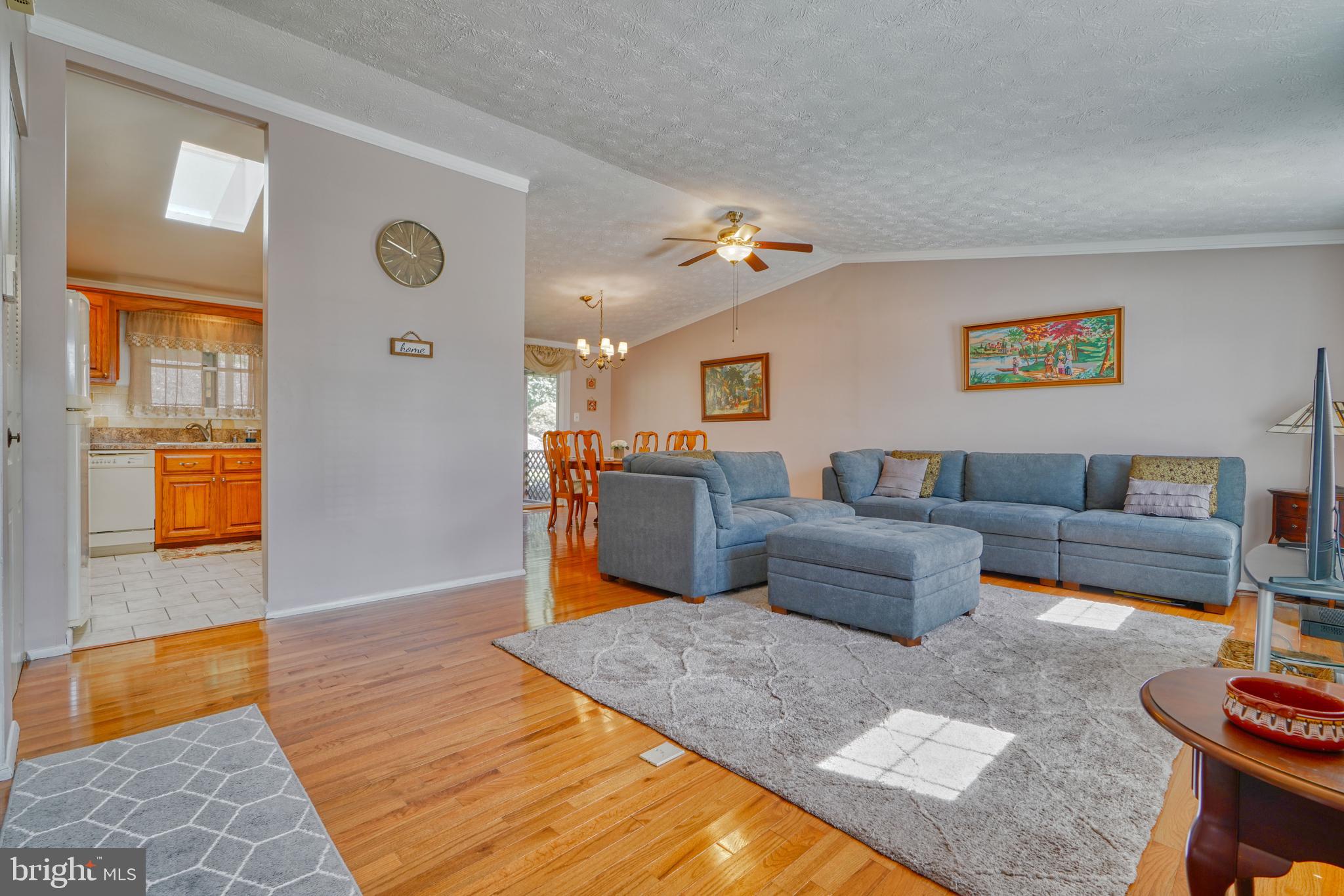 9302 Orbitan Road Parkville, MD 21234 - Photo 6 of 41 Lots of natural light