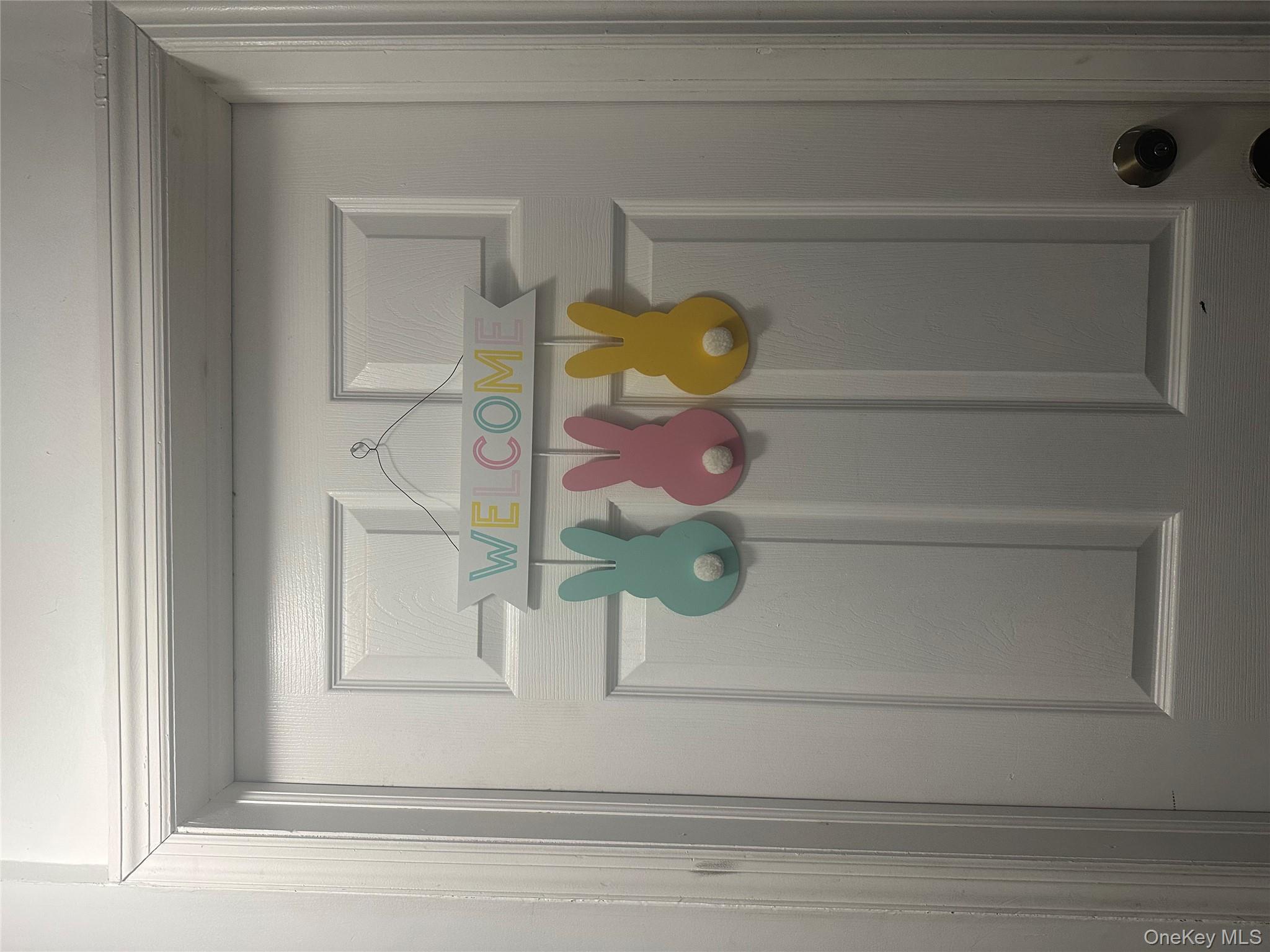 21 Drake Avenue New Rochelle, NY 10805 - Photo 9 of 18 a close view of mirror