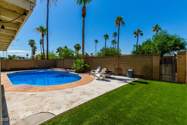 $2,550 | 2351 East Pebble Beach Drive, Tempe, AZ 85282