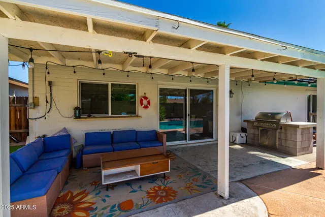 $2,550 | 2351 East Pebble Beach Drive, Tempe, AZ 85282