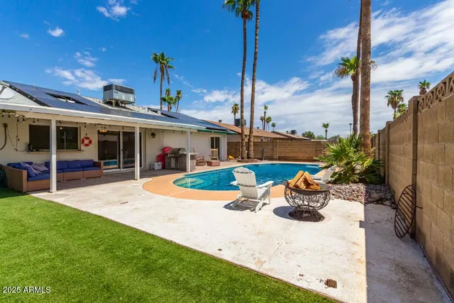 $2,550 | 2351 East Pebble Beach Drive, Tempe, AZ 85282