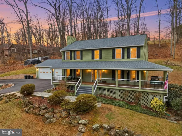 $749,000 | 7406 Bear Wallow Drive, Warrenton, VA 20186