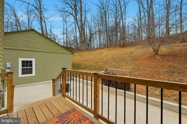 $749,000 | 7406 Bear Wallow Drive, Warrenton, VA 20186