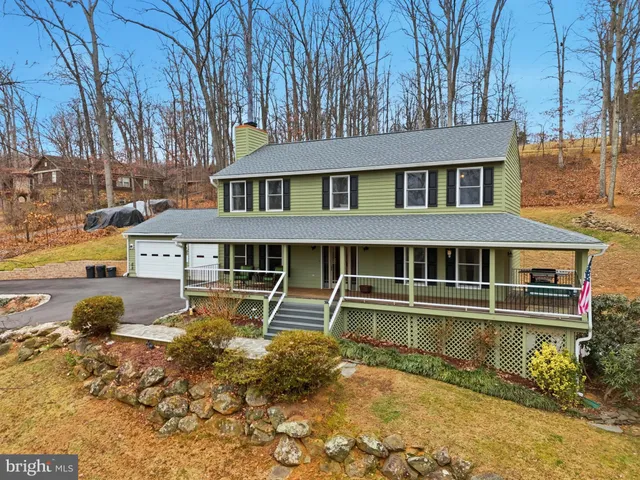 $749,000 | 7406 Bear Wallow Drive, Warrenton, VA 20186