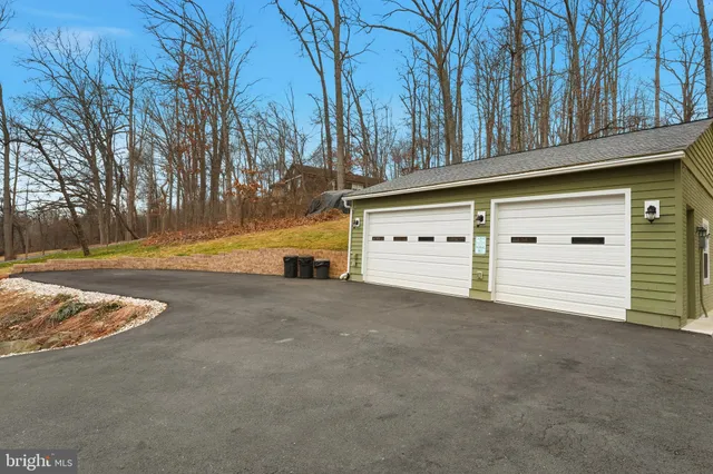 $749,000 | 7406 Bear Wallow Drive, Warrenton, VA 20186