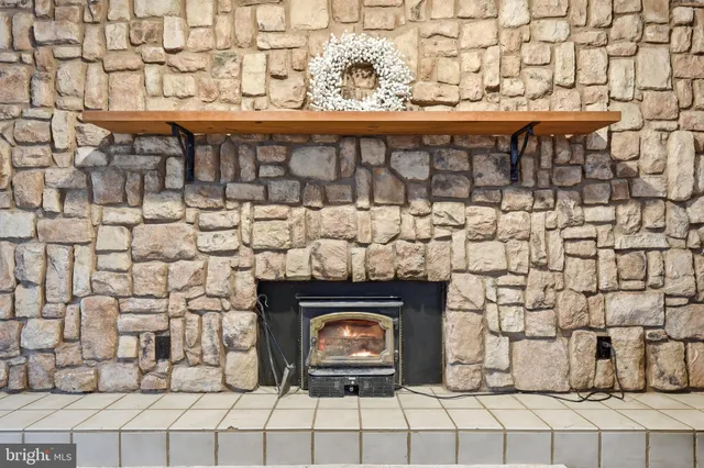 $749,000 | 7406 Bear Wallow Drive, Warrenton, VA 20186