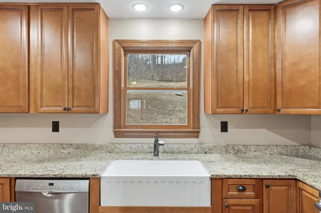 $749,000 | 7406 Bear Wallow Drive, Warrenton, VA 20186