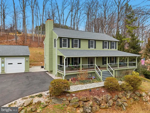 $749,000 | 7406 Bear Wallow Drive, Warrenton, VA 20186