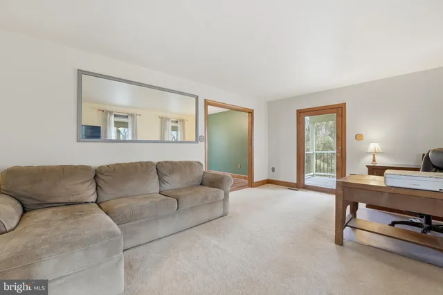 $749,000 | 7406 Bear Wallow Drive, Warrenton, VA 20186