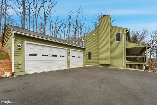 $749,000 | 7406 Bear Wallow Drive, Warrenton, VA 20186