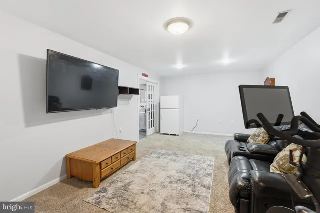 $749,000 | 7406 Bear Wallow Drive, Warrenton, VA 20186