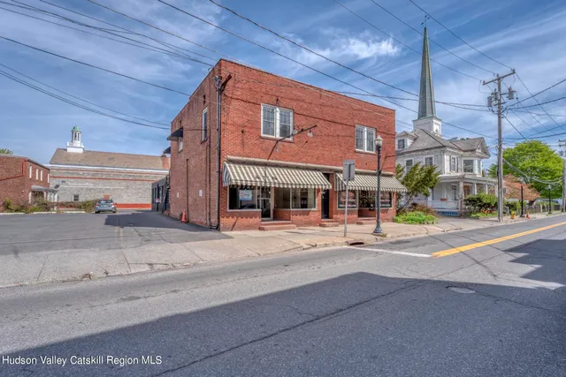 $1,200,000 | 211 Main Street, Saugerties, NY 12477
