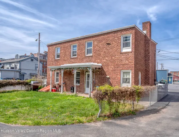 $1,200,000 | 211 Main Street, Saugerties, NY 12477