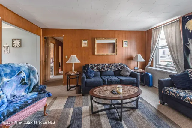 $1,200,000 | 211 Main Street, Saugerties, NY 12477