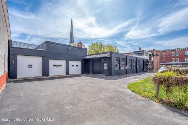 $1,200,000 | 211 Main Street, Saugerties, NY 12477