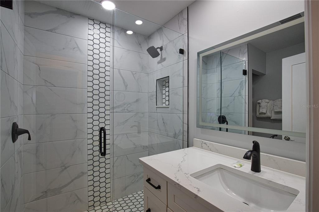 5830 Midnight Pass Road, Unit 86 Sarasota, FL 34242 - Photo 14 of 50 Gallery Image 14