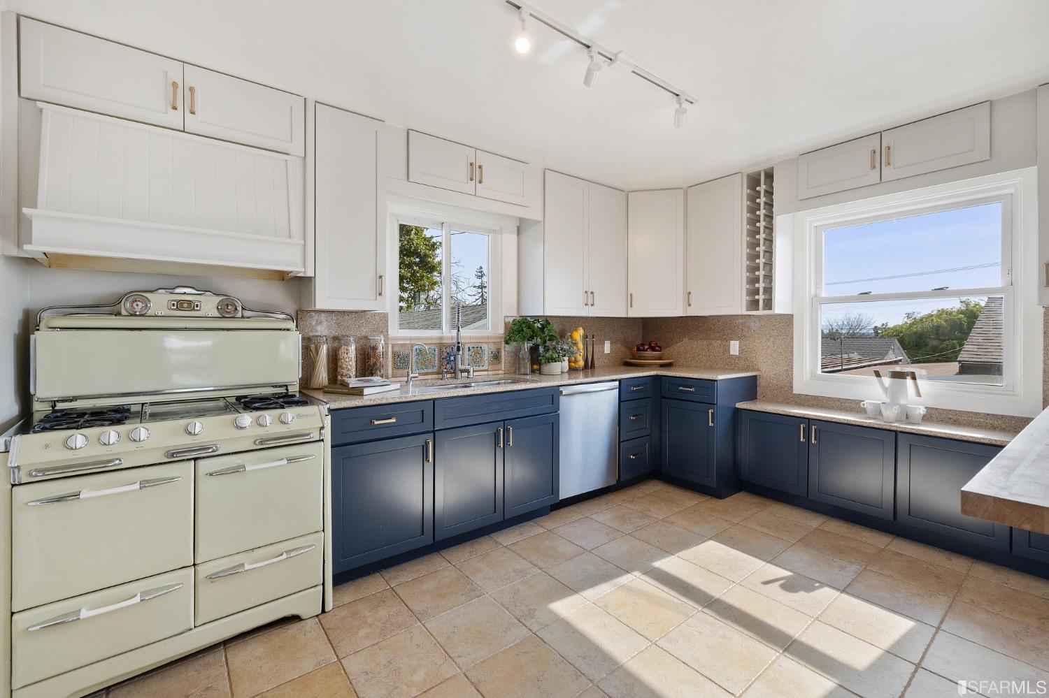 7318 Waldo Lane El Cerrito, CA 94530 - Photo 21 of 65