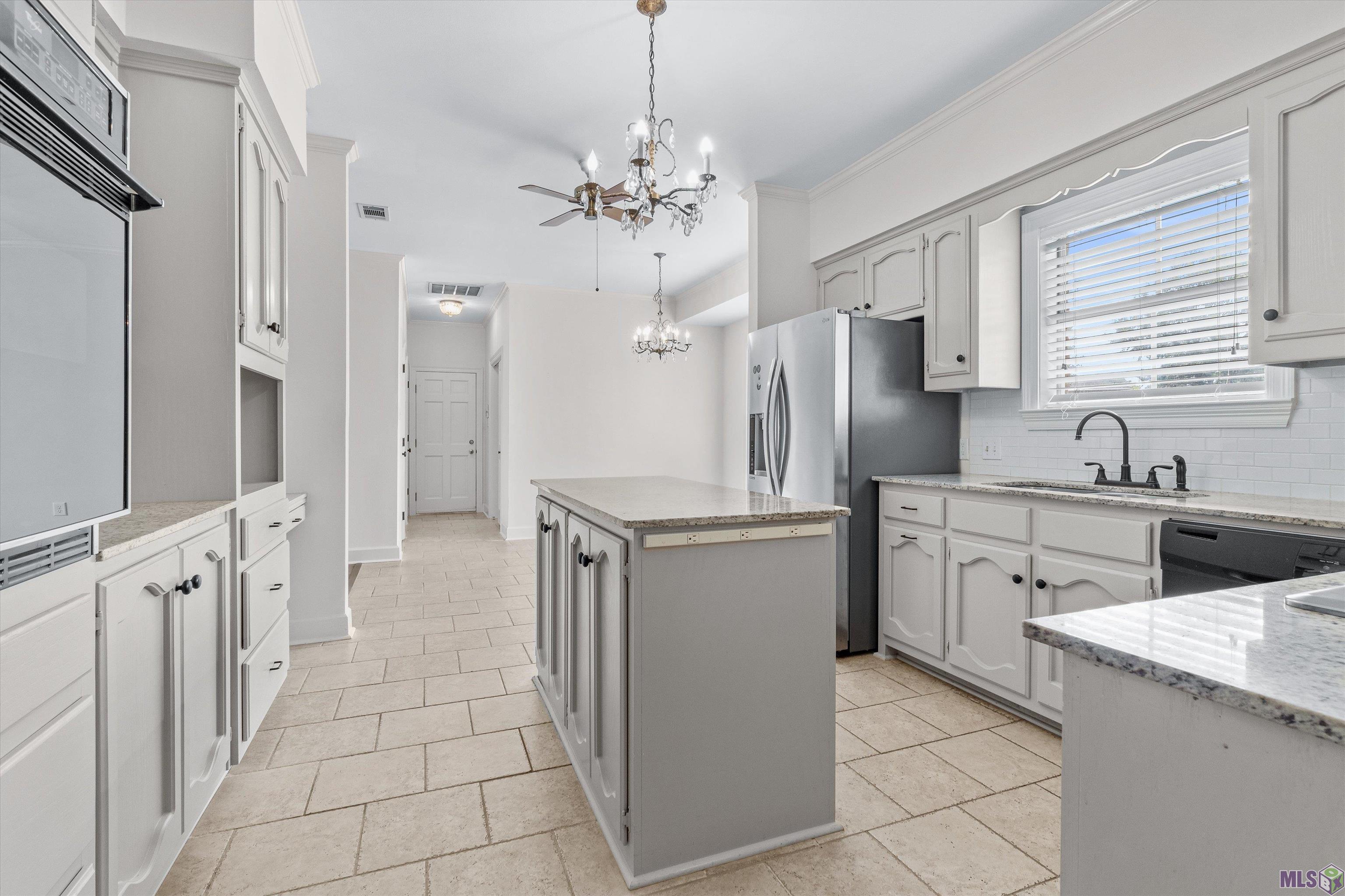 822 Woodcliff Drive Baton Rouge, LA 70815 - Photo 9 of 24