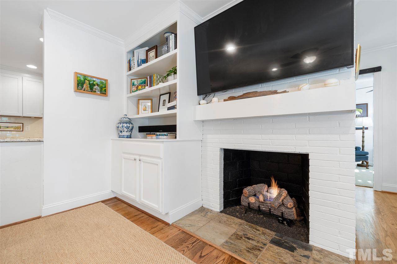 3411 Coleridge Drive Raleigh, NC 27609 - Photo 8 of 28
