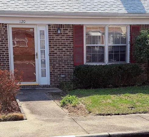 $199,000 | 120 Briarwood Place, Yorktown, VA 23692